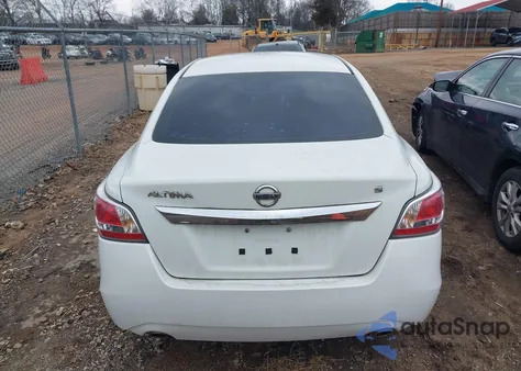 2015 Nissan Altima 2.5/2.5 S/2.5 Sl/2.5 Sv из США, поврежденный, VIN 1N4AL3AP1FN399656